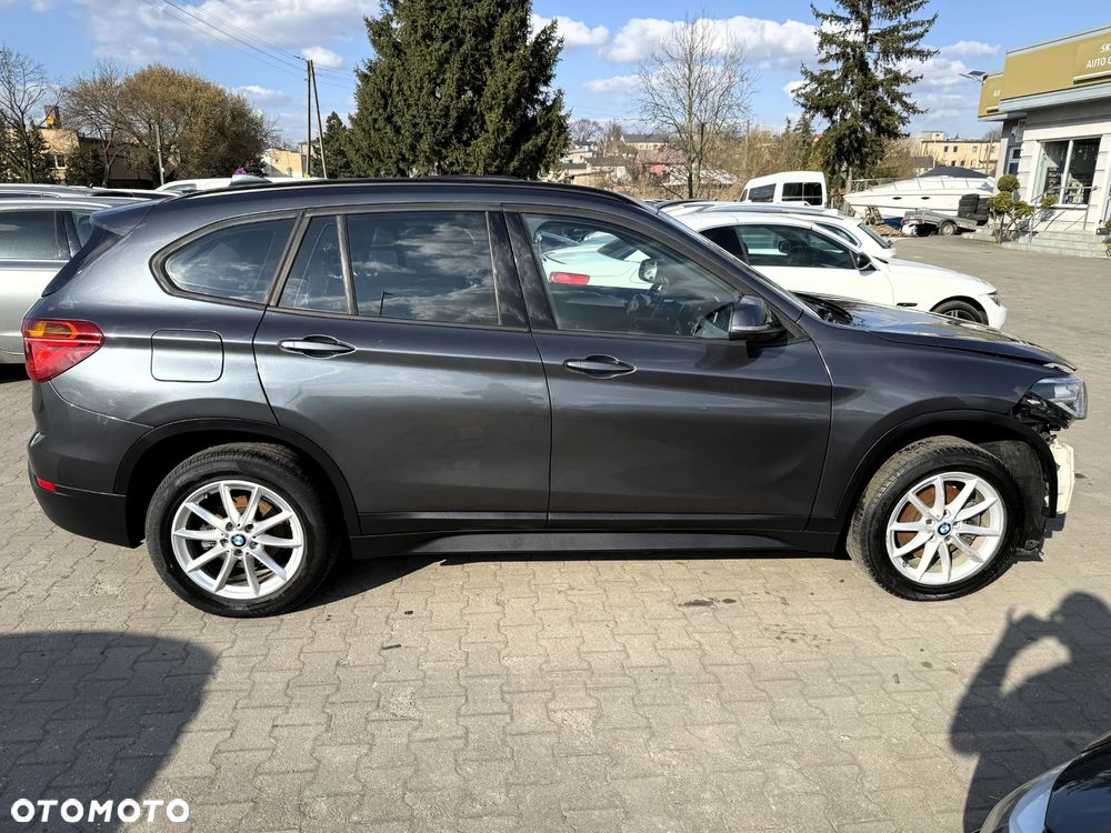 BMW X1 sDrive18d Advantage sport - 4