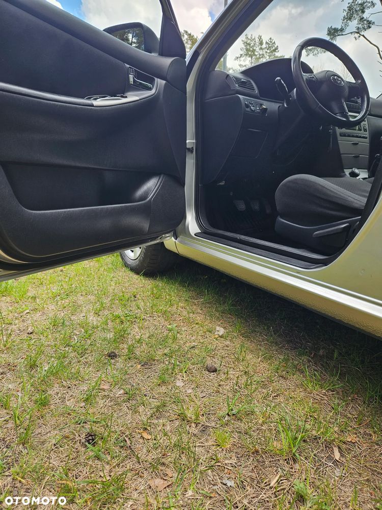 Toyota Corolla 1.4 D-4D Luna - 16