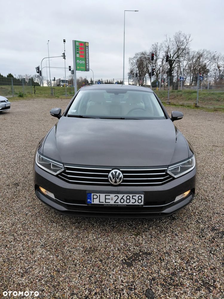 Volkswagen Passat 1.8 TSI BMT Comfortline - 29