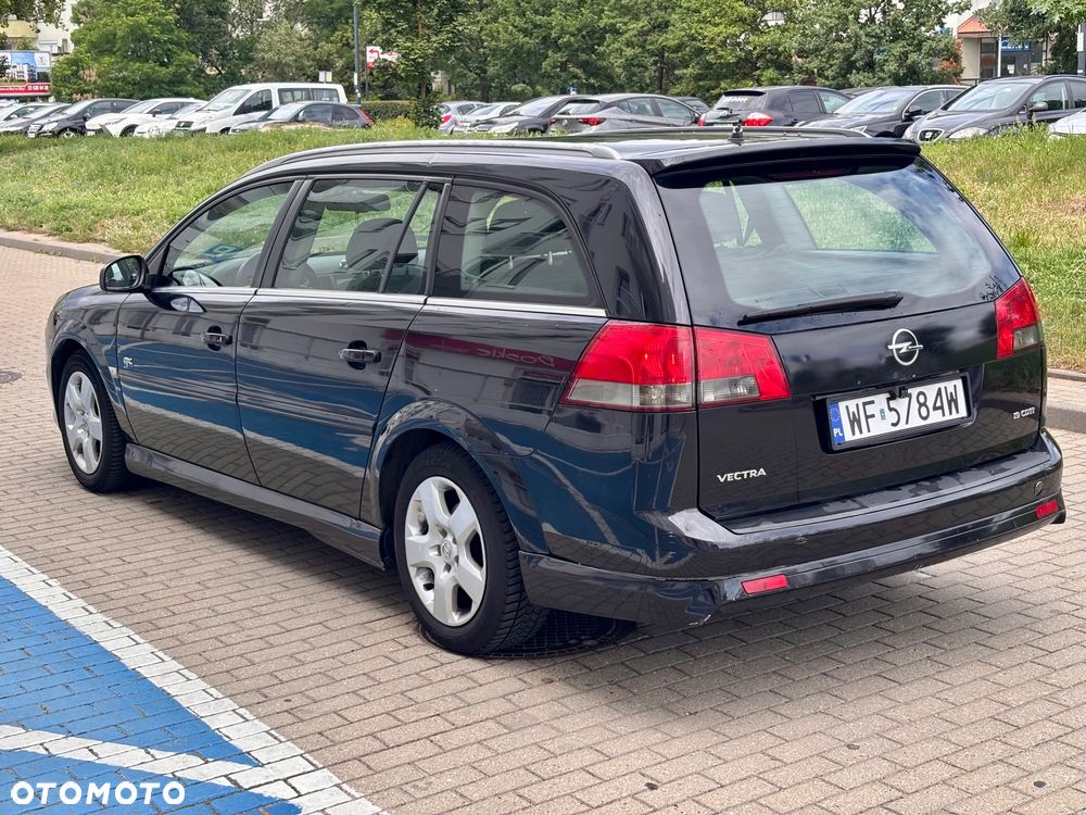 Opel Vectra 1.9 CDTI Cosmo - 4