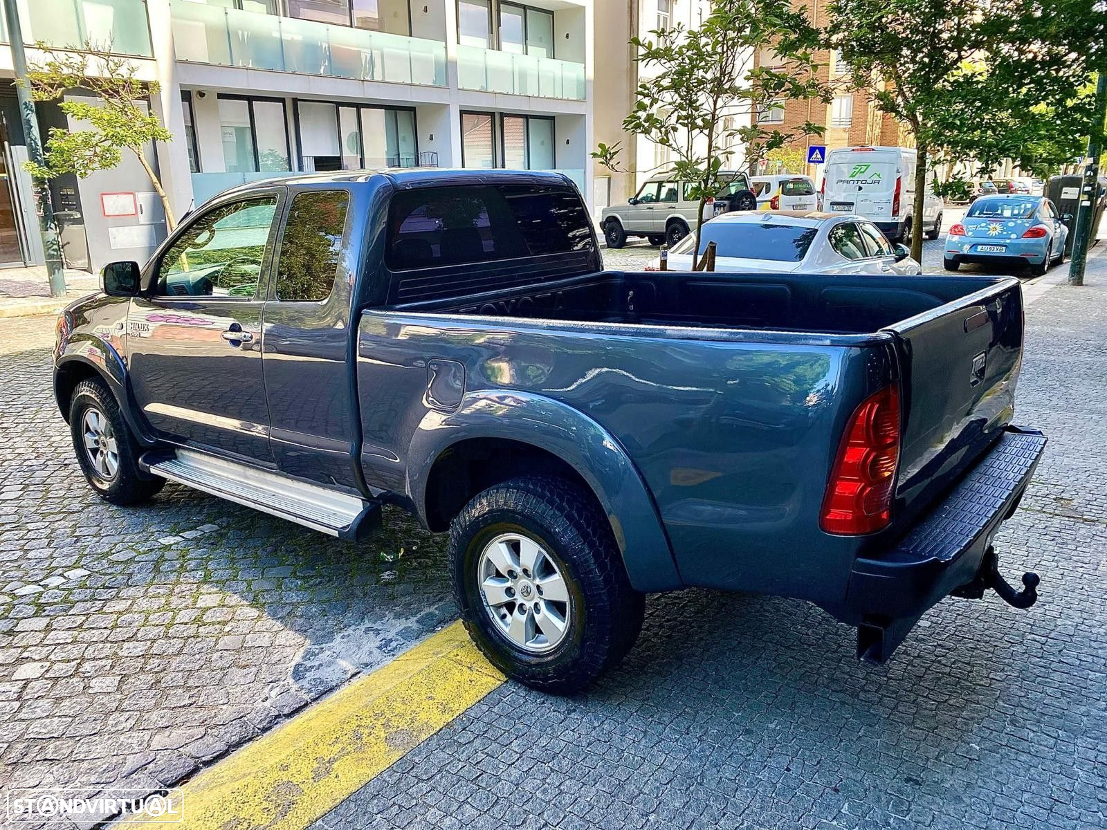 Toyota Hilux 2.5 D-4D 4WD CE - 11