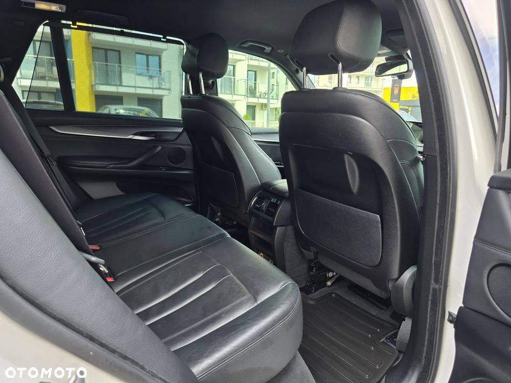 BMW X5 xDrive30d - 28
