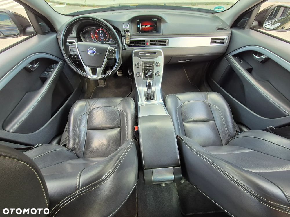 Volvo V70 D3 Summum - 6