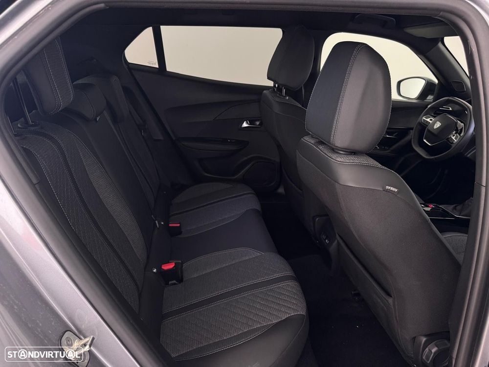 Peugeot 2008 - 18