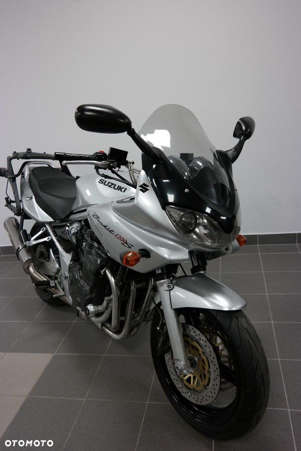 Suzuki Bandit - 24