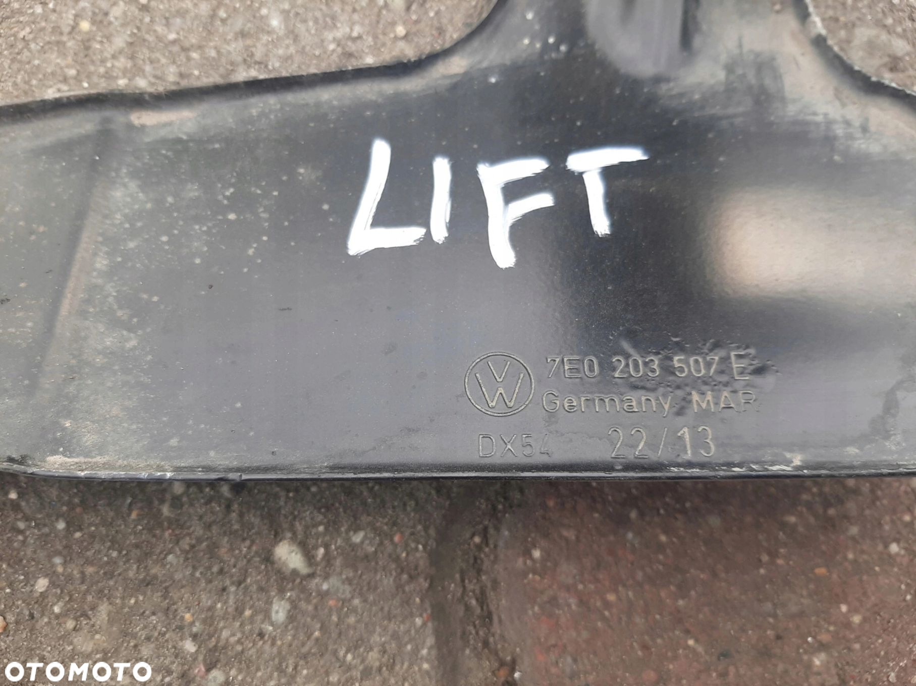 VW T5 LIFT wspornik mocowanie osłony podwozia 7E0203507E - 2