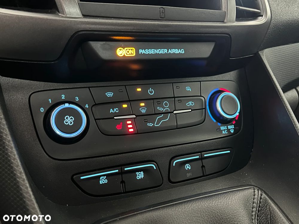 Ford Connect - 33