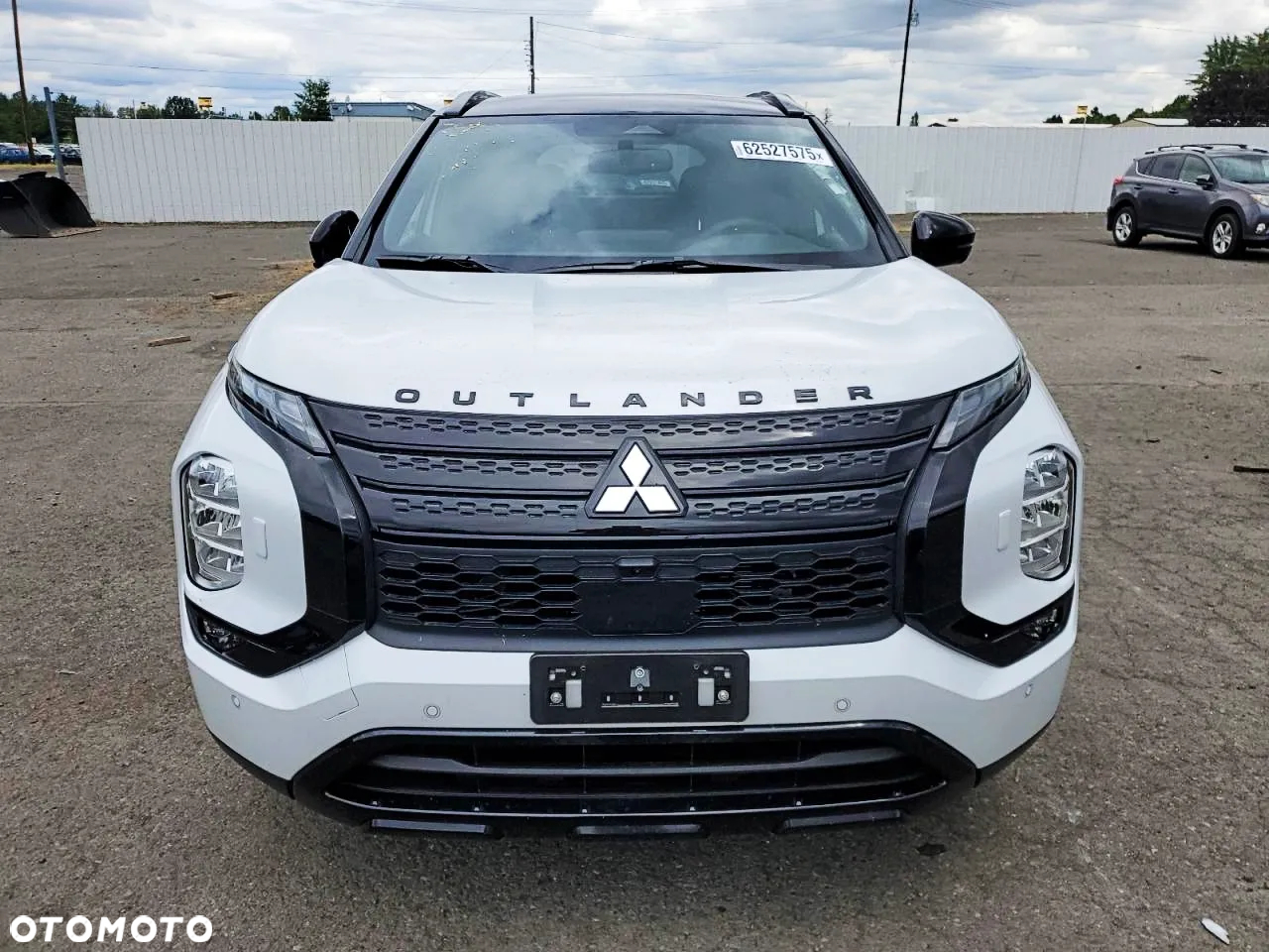 Mitsubishi Outlander - 5