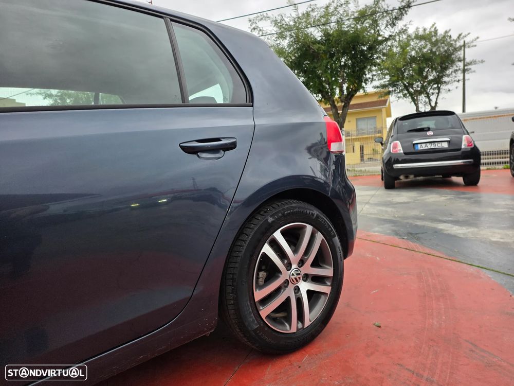 VW Golf 2.0 TDi Confortline - 28