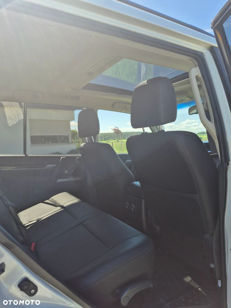 Mitsubishi Pajero 3.2 DI-D Automatik Final Edition - 27