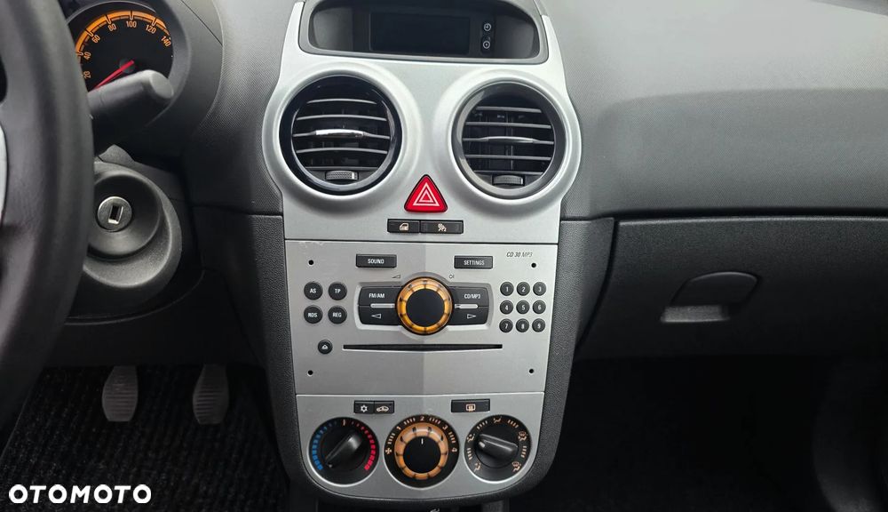 Opel Corsa 1.4 16V Satellite - 34