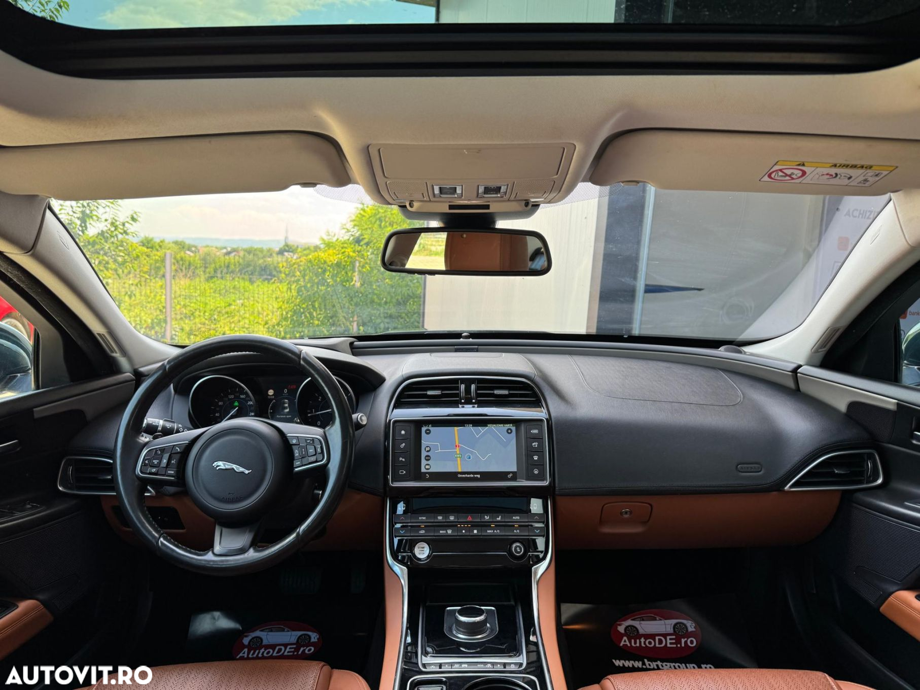 Jaguar XE 20d Aut. Portfolio - 8