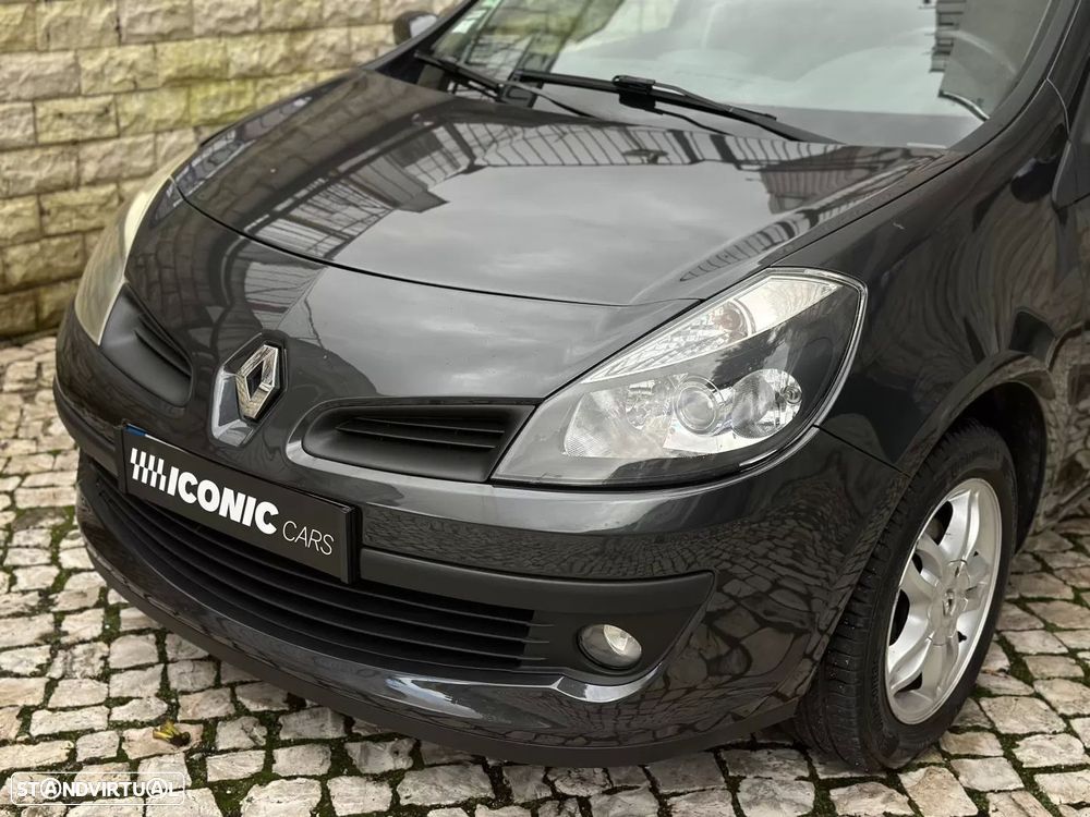 Renault Clio 1.2 16V Confort Authentique - 7