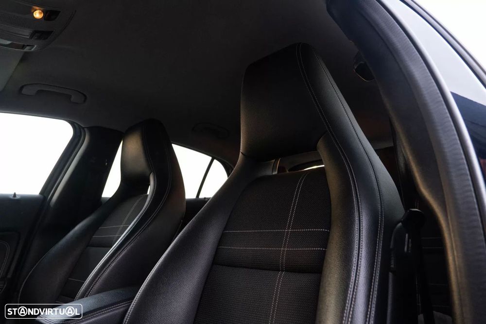 Mercedes-Benz GLA 200 - 13