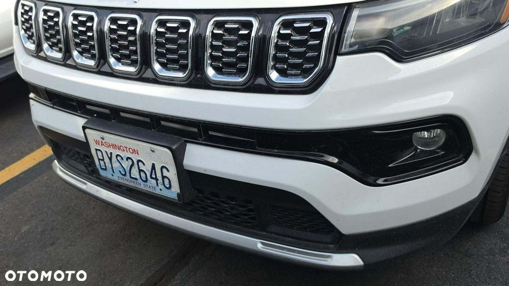 Jeep Compass - 13