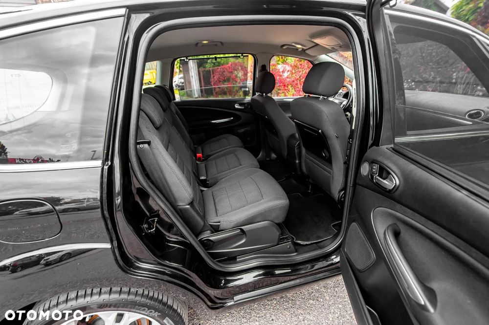 Ford S-Max - 22