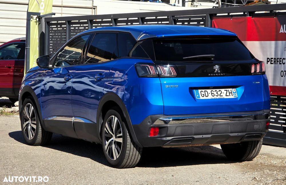 Peugeot 3008 Plug-In Hybrid 225 e-EAT8 Allure Pack - 6
