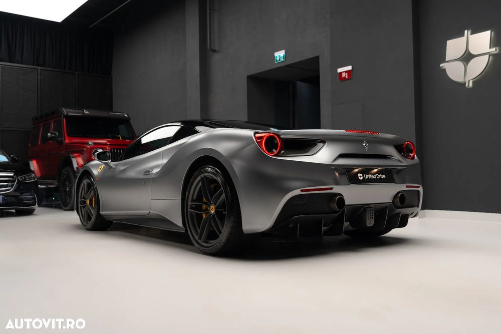 Ferrari 488 GTB - 32