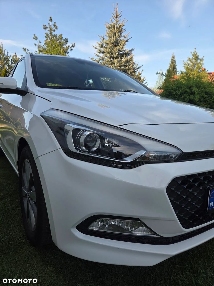 Hyundai i20 1.2 Intro Edition - 18