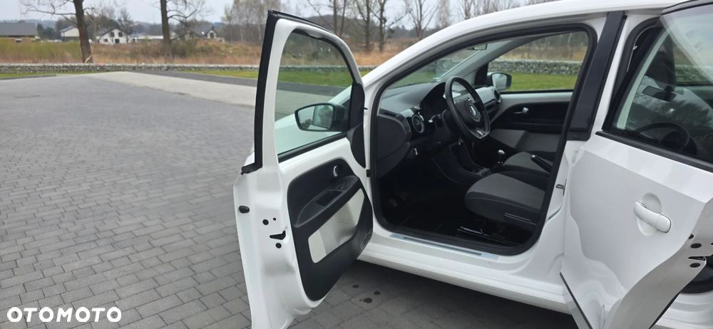 Volkswagen up! cheer - 13