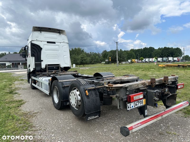 Renault T-480 - 3