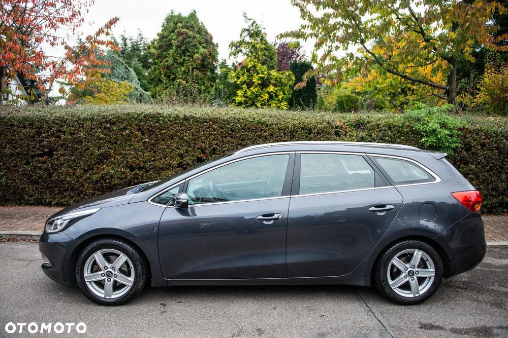 Kia Ceed 1.6 GDI SW Vision - 11