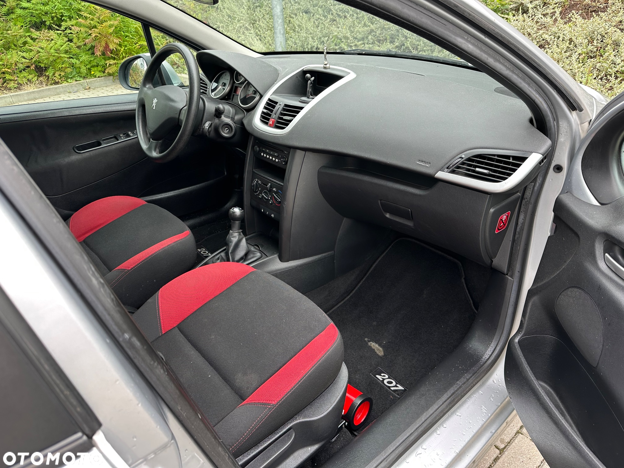 Peugeot 207 1.4 16V Trendy - 13