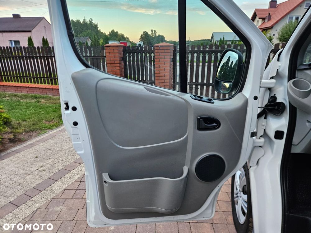 Renault Trafic - 13