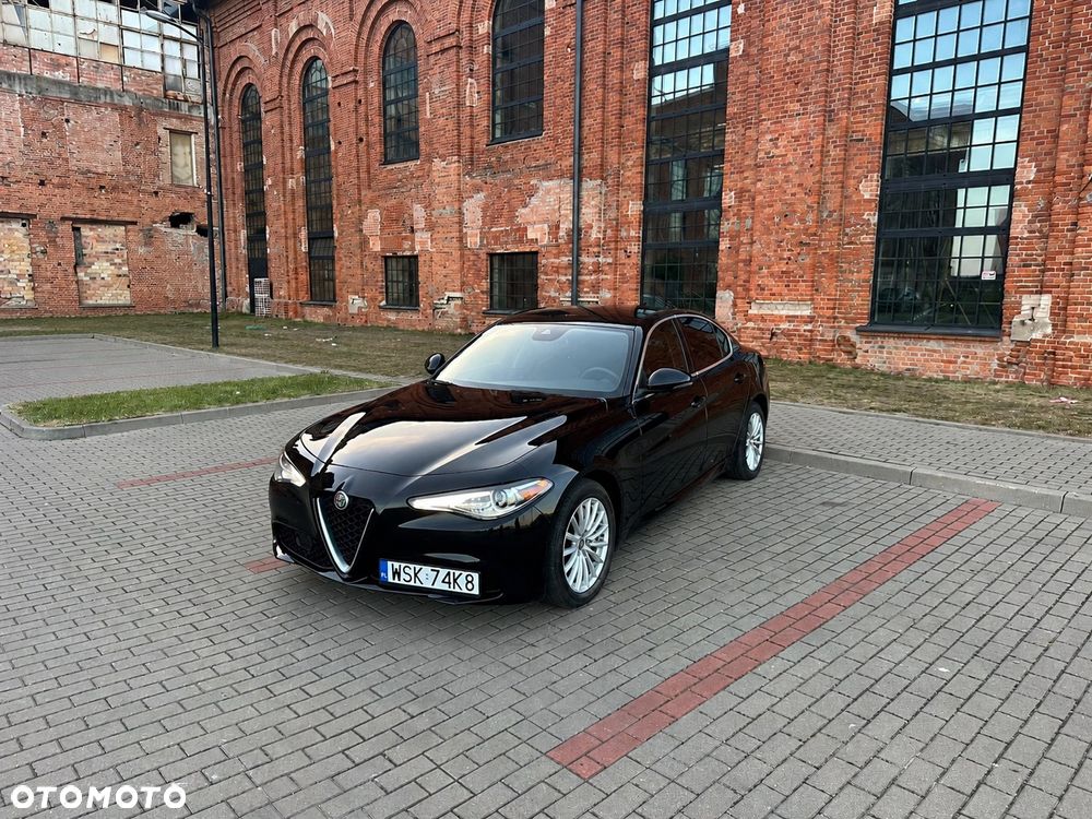 Alfa Romeo Giulia 2.0 Turbo 16V AT8-Q4 Sprint - 1
