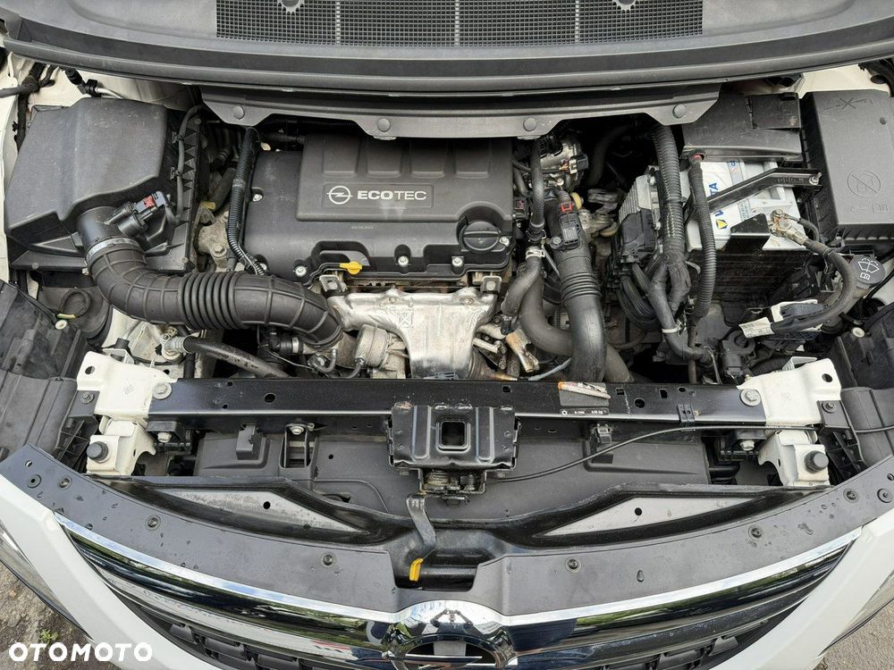Opel Zafira - 33