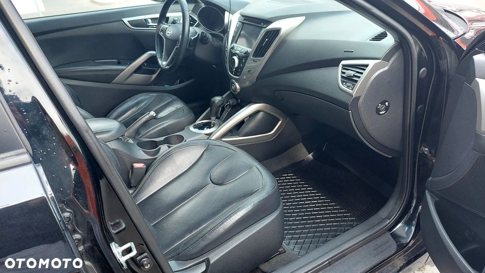 Hyundai Veloster 1.6 DCT Premium - 13