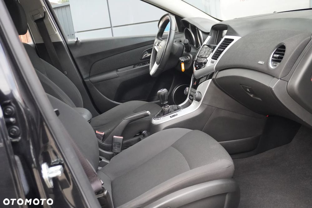 Chevrolet Cruze 1.7 D LT+ Premium - 32
