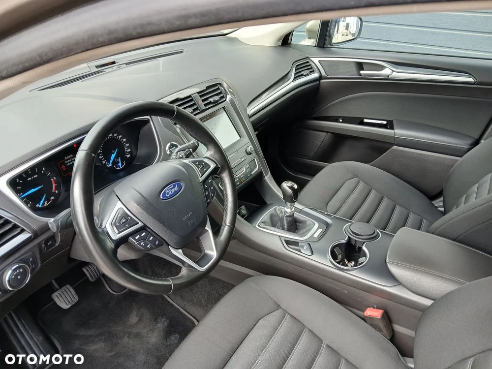 Ford Mondeo 2.0 EcoBlue Titanium - 17