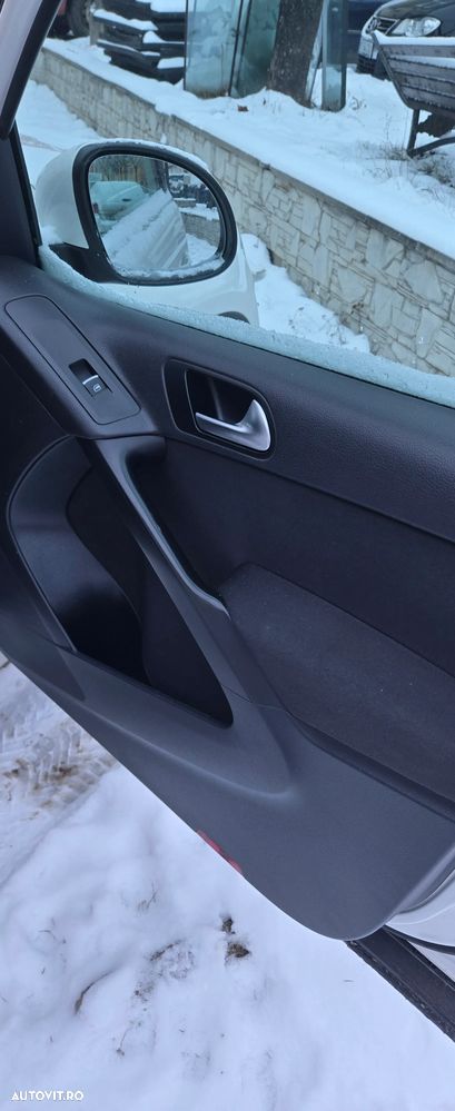 Volkswagen Tiguan 2.0 TDI 4Motion BMT Sport & Style - 20