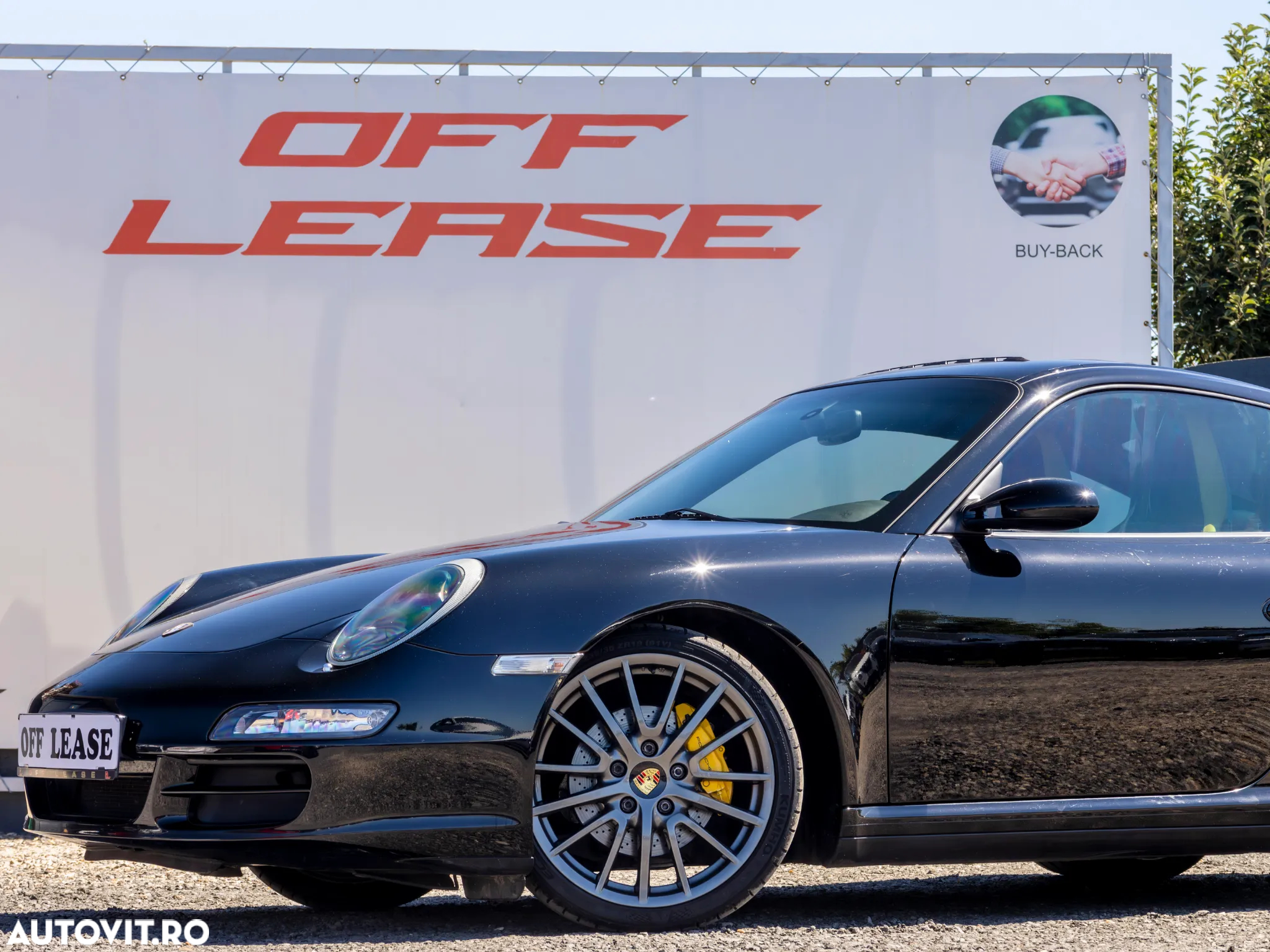 Porsche 911 Carrera 4 Tiptronic S - 11