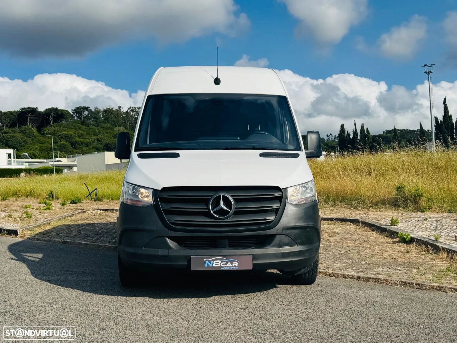 Mercedes-Benz Sprinter - 2