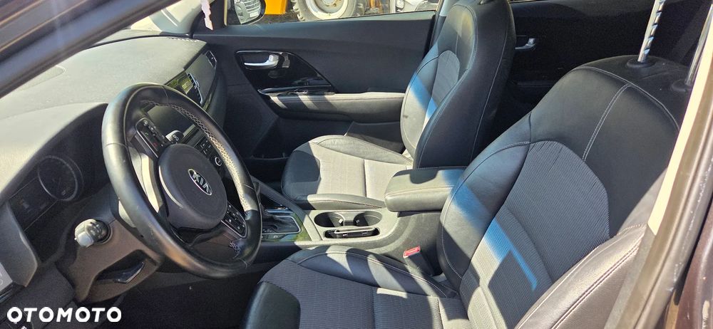 Kia Niro 1.6 GDI Plug-in Hybrid L - 5