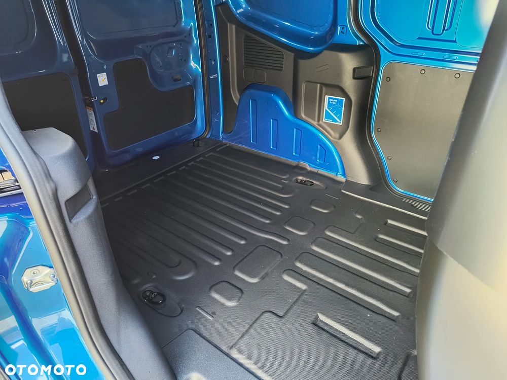 Ford Transit Courier - 9