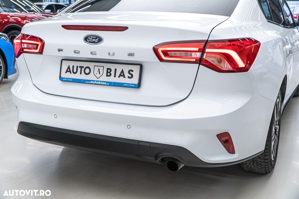 Ford Focus 1.0 EcoBoost Titanium - 13