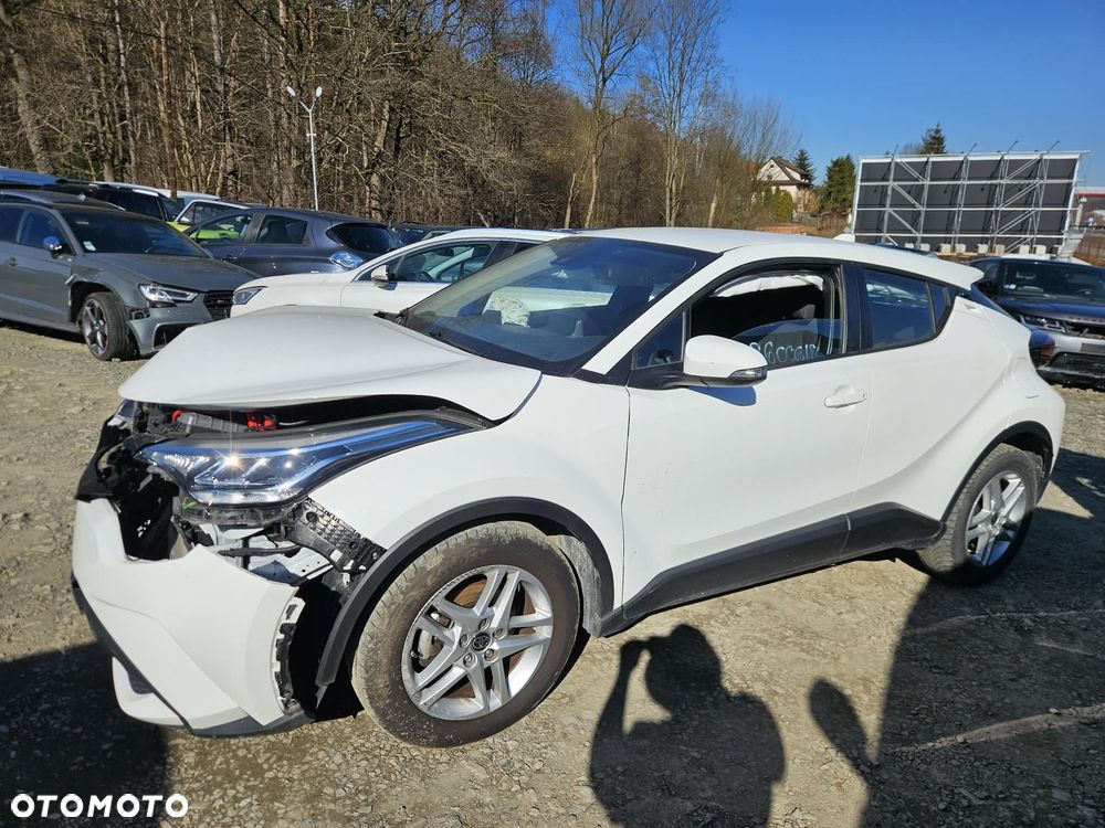 Toyota C-HR Business-Edition - 4