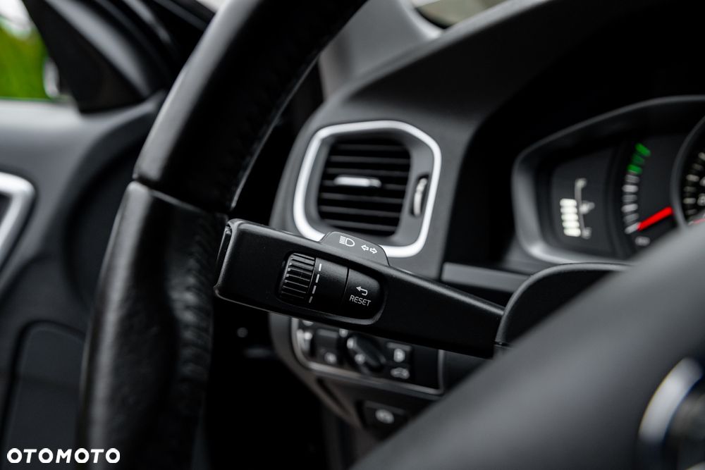 Volvo V60 Cross Country D3 Geartronic - 26