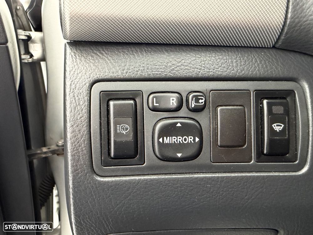Toyota Avensis SW 2.2 D-CAT Sol+GPS - 20