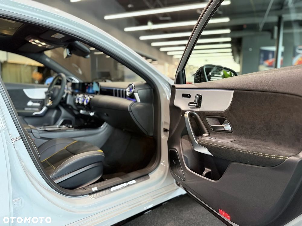 Mercedes-Benz Klasa A 45 S AMG 4-Matic 8G-DCT - 22