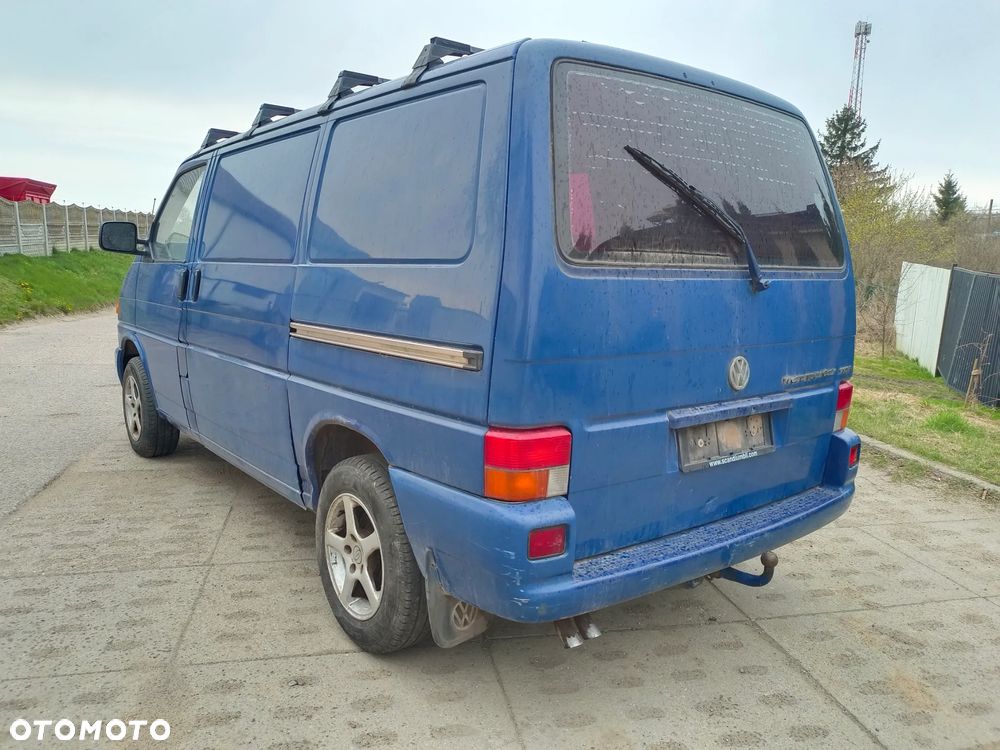 Volkswagen Transporter - 8