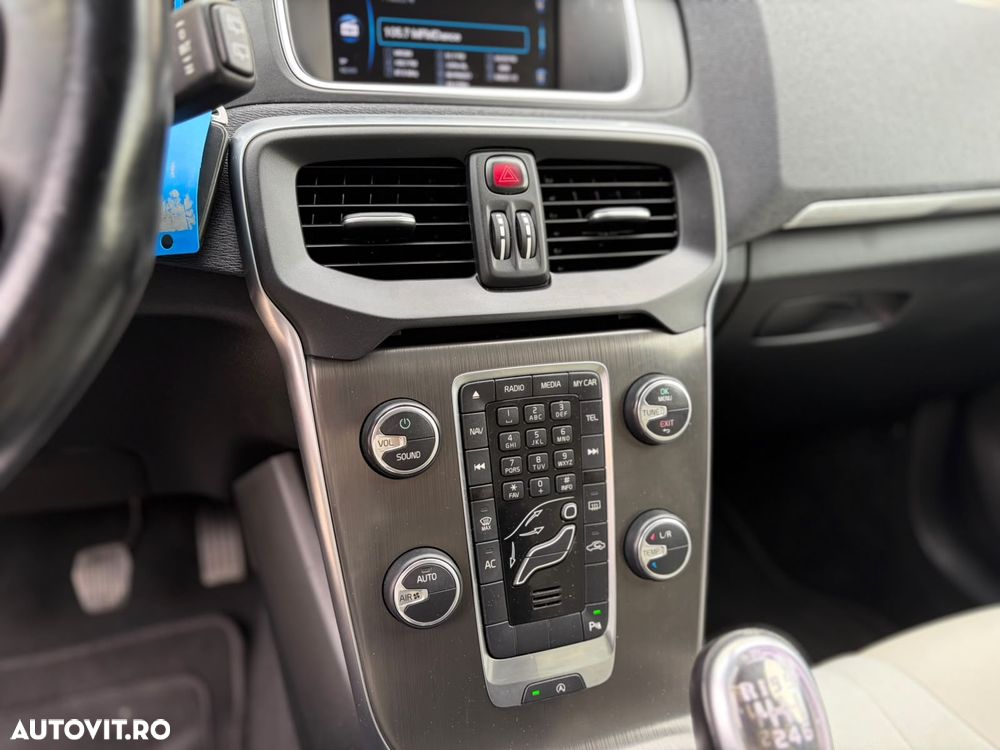 Volvo V40 D2 ECO Kinetic - 16