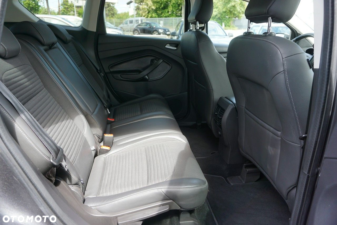 Ford Kuga - 23