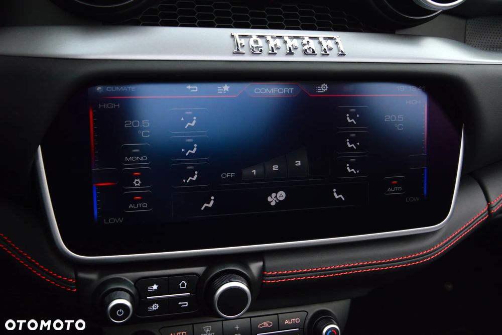 Ferrari Portofino - 36