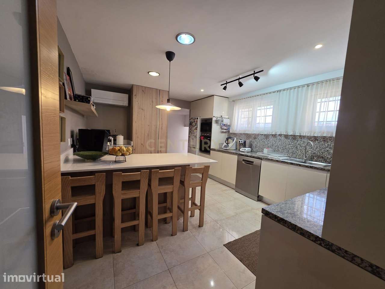 Apartamento T4 no centro do Porto, Bonfim - Grande imagem: 2/39