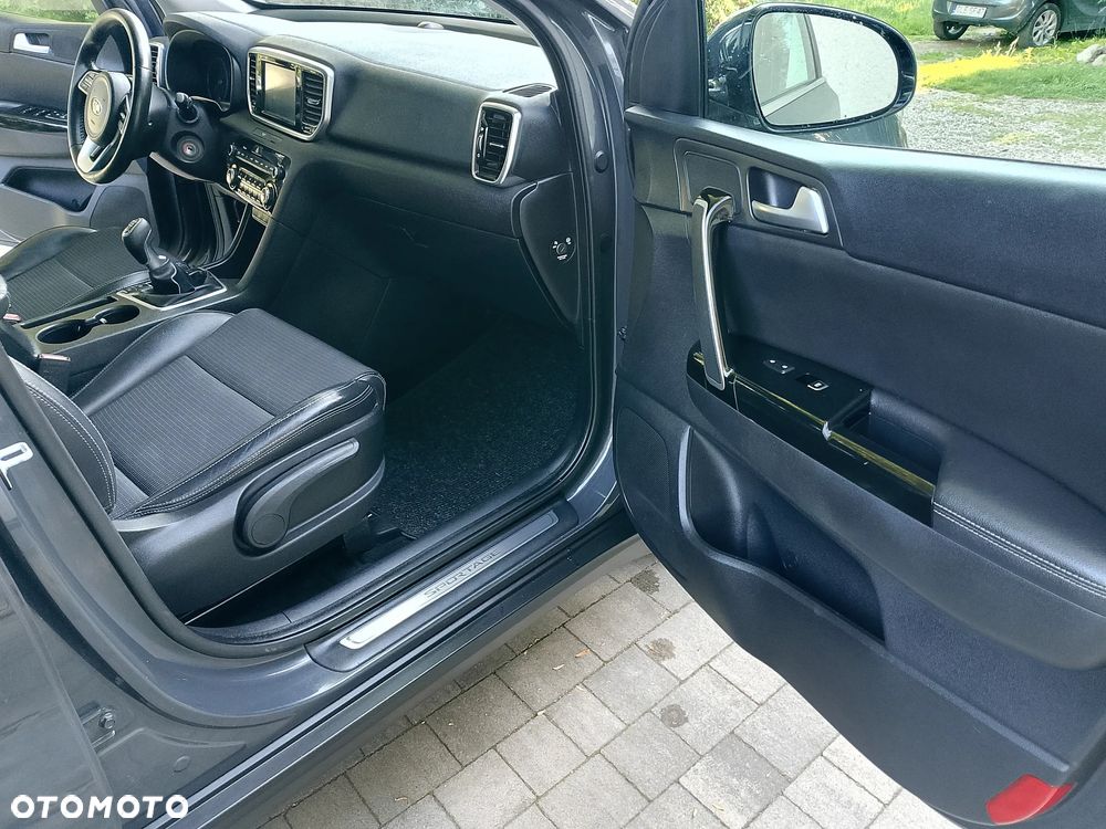 Kia Sportage 1.6 T-GDI 2WD VISION - 8
