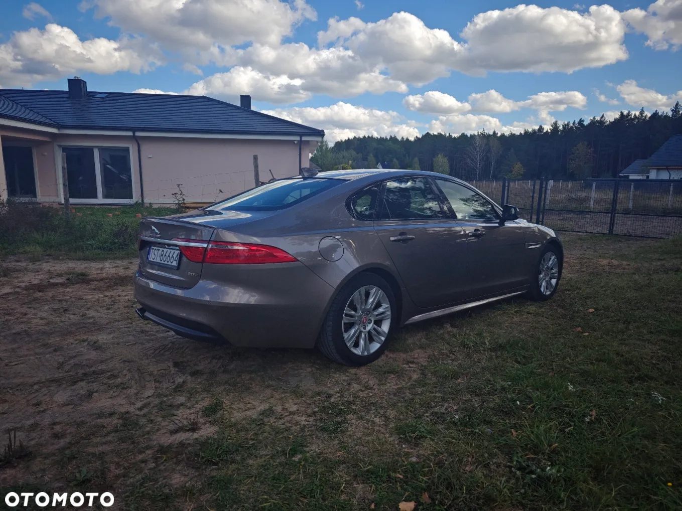 Jaguar XF - 5